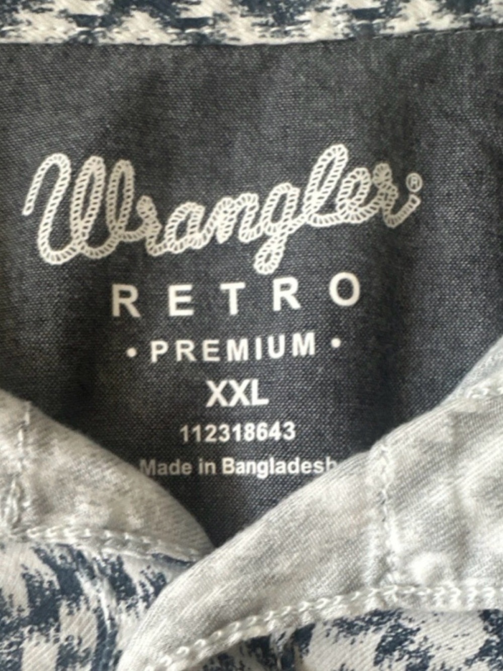 Wrangler Retro Premium XXL Men's Blue Geometric Aztec Short Sleeve Button Up - Picture 2 of 8